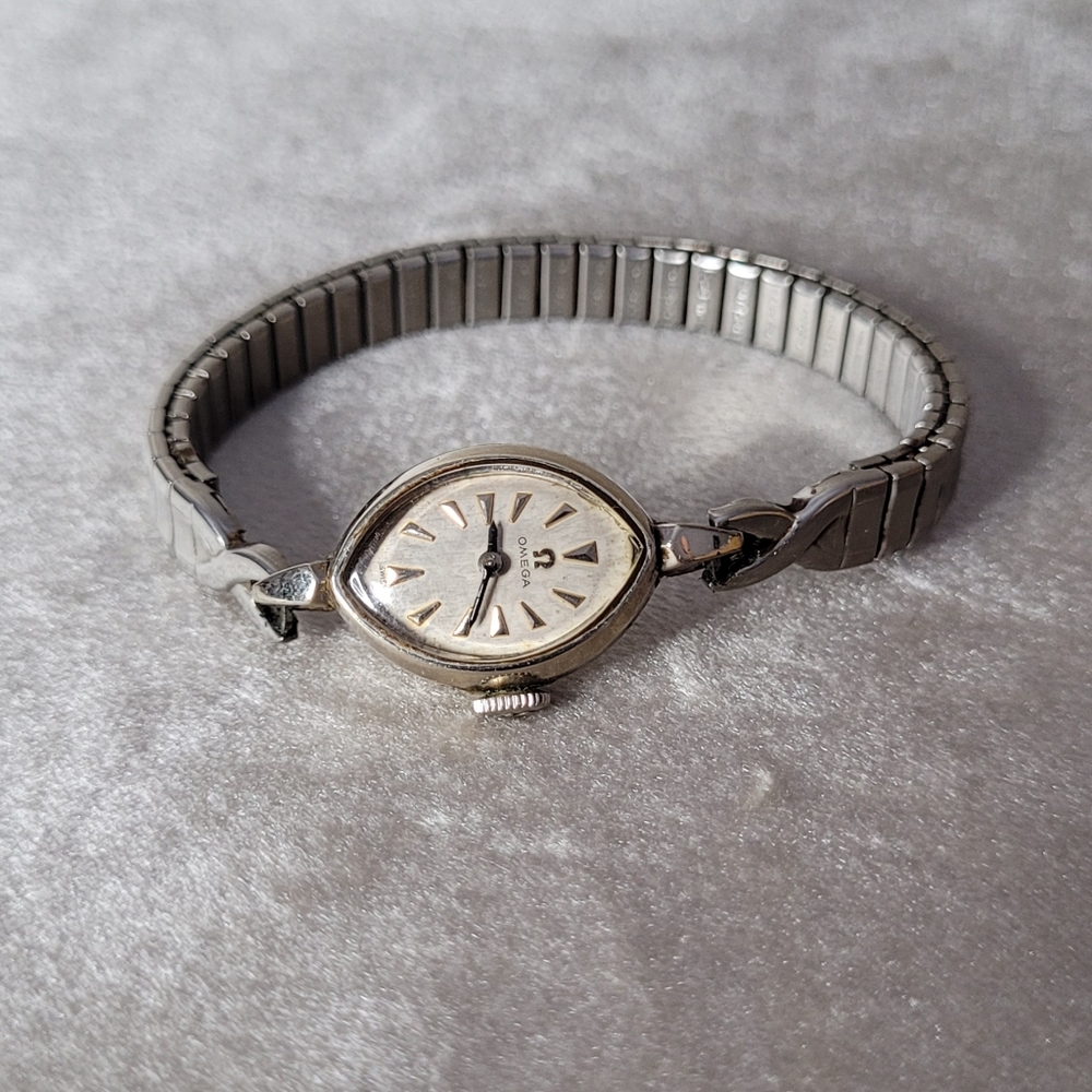👀 Vintage OMEGA Ladies Cocktail Watch - 10K Gold Filled - It runs!